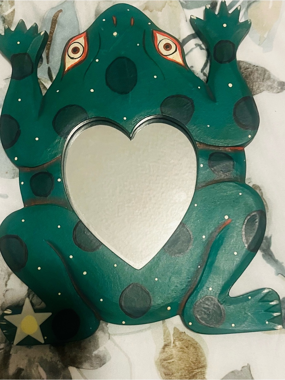 Handcrafted Green Frog Heart Mirror - Decorative Wall Accent